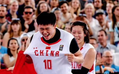 世界冠军篮球人员_篮球世界冠军是哪个国家_中国世界篮球冠军简介是谁