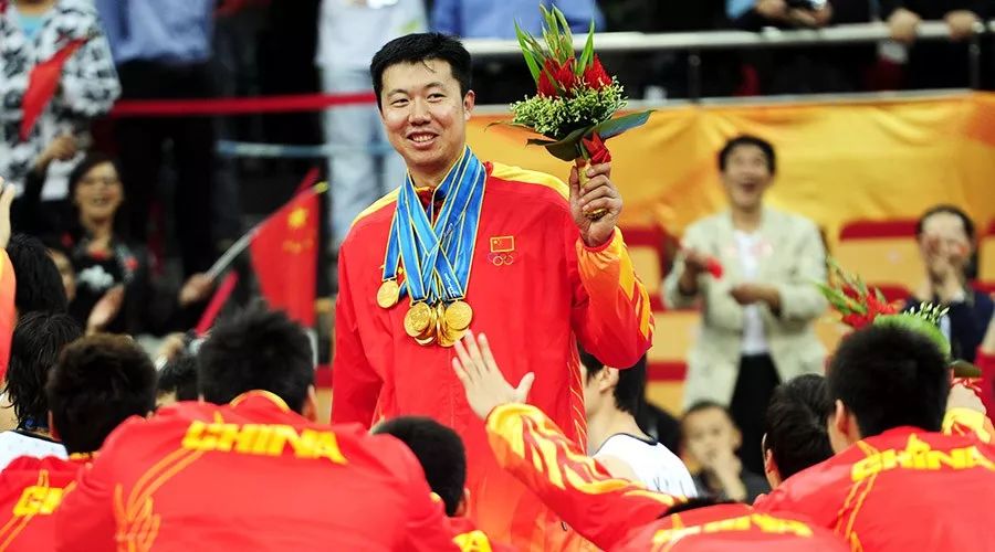 nba球队历史阵容排名_篮球历史最差阵容是谁_篮球历史最强阵容