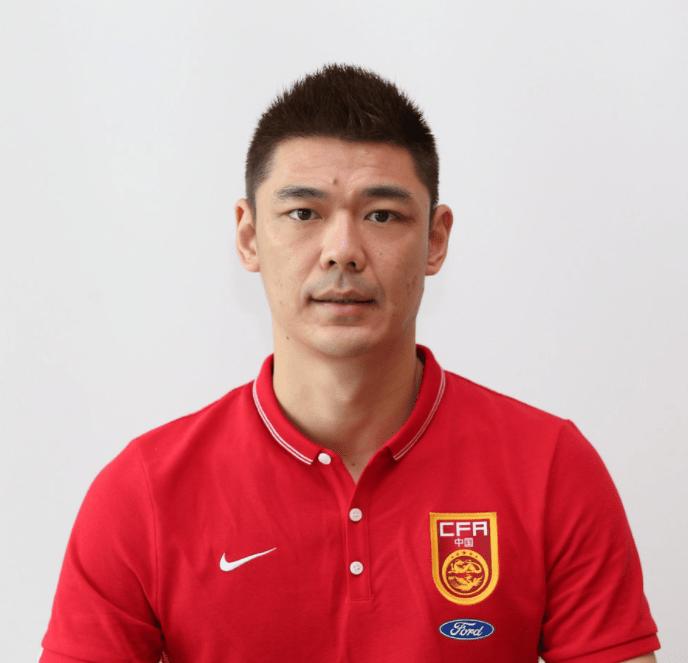 中国足球的巅峰阵容是哪一年_巅峰时期的国足_中国历史上足球巅峰球员
