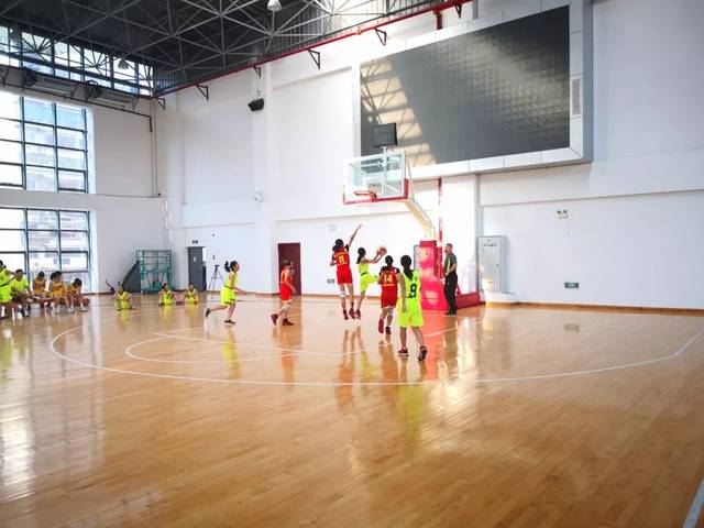篮球小组出线算小分_篮球比赛小组出线什么意思_篮球三对三小组赛出线规则