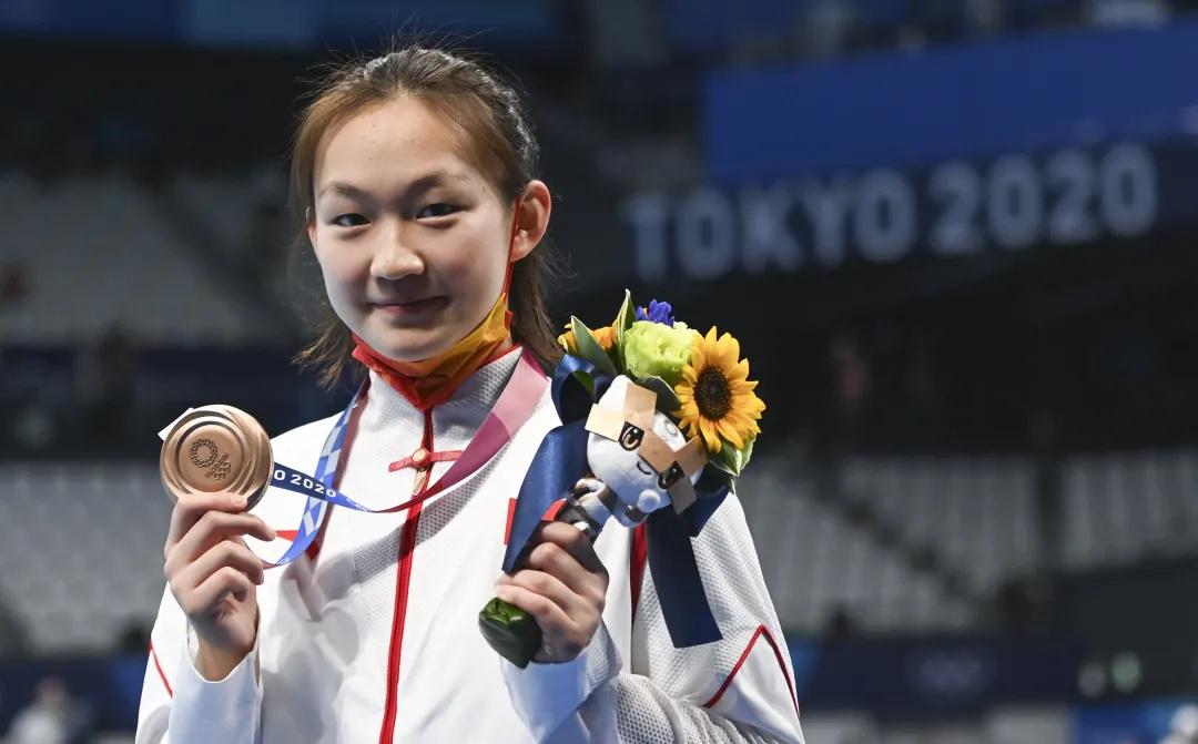 奥运会游泳冠军00后是谁_游泳奥运冠军_2000年奥运游泳冠军