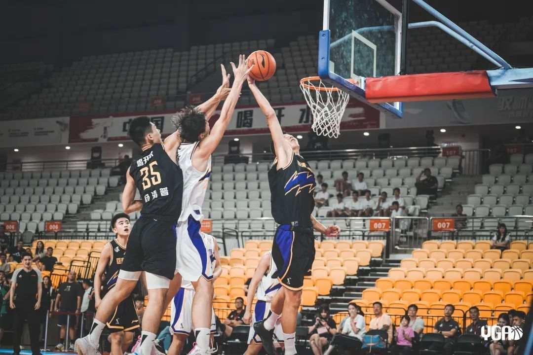 实验中学篮球队_彭水实验中学篮球比赛冠军_初中篮球冠军