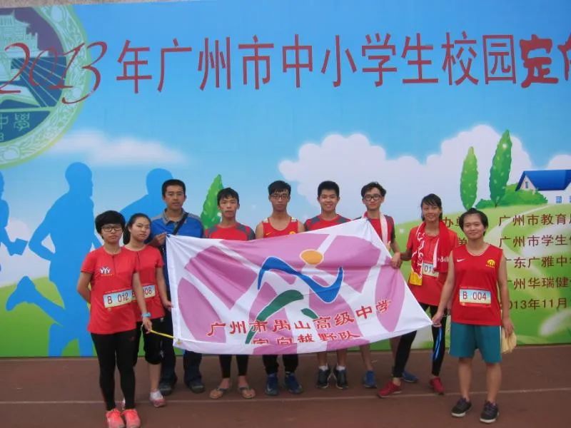 足球获得冠军最多的球员_足球球员冠军数排名_足球得冠军的人是谁呀