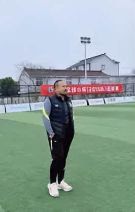 2021柳州青少年足球_柳州市第二届青少年足球冠军班级_柳州青少年足球俱乐部