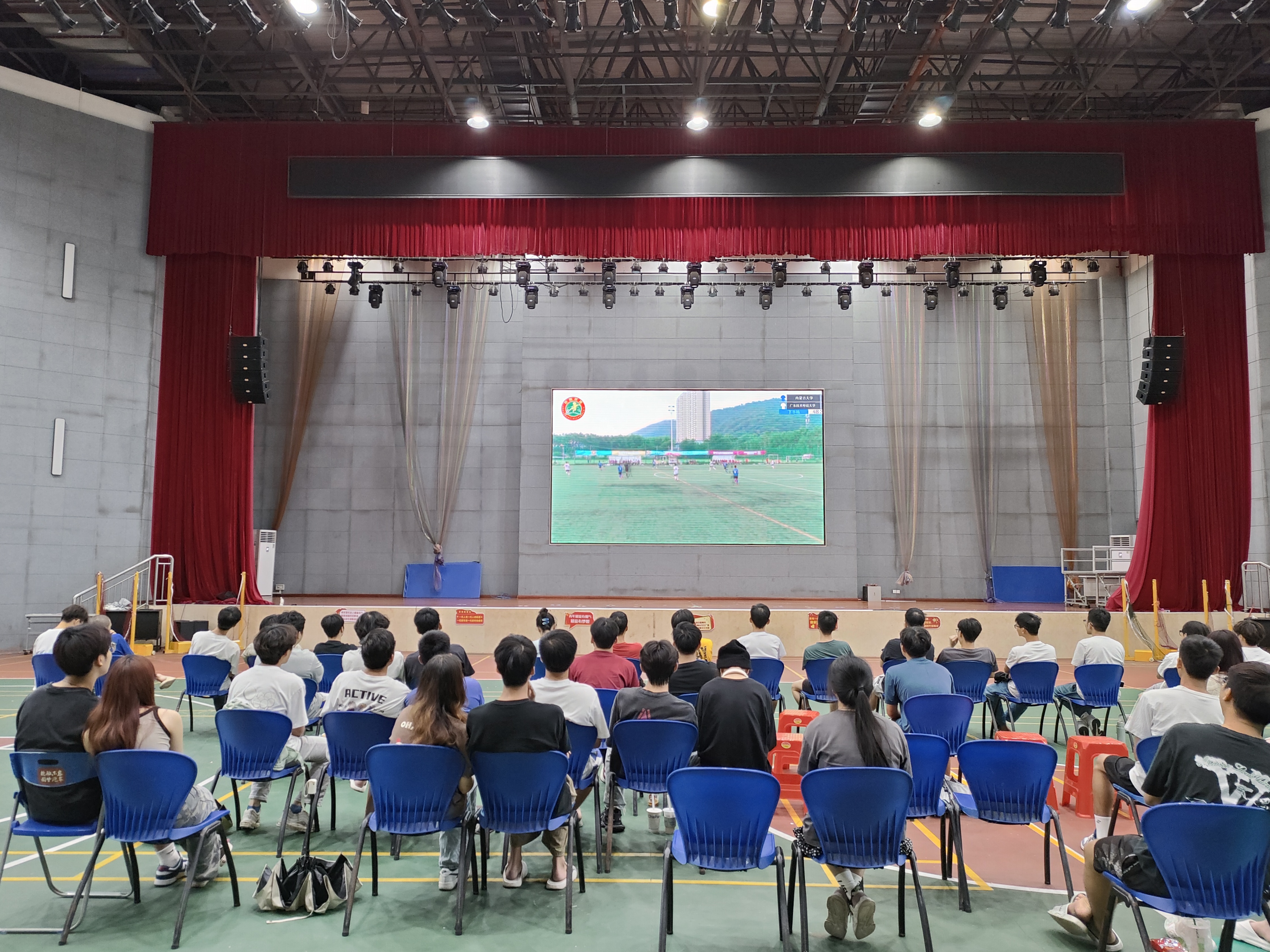 校园足球总决赛_校园足球总决赛大足_三台校园足球总决赛冠军