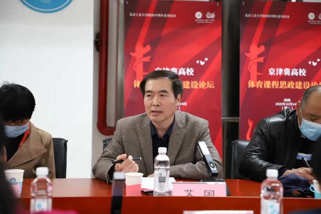 赞扬游泳话冠军的词语_赞扬游泳话冠军的句子_赞扬游泳冠军的话