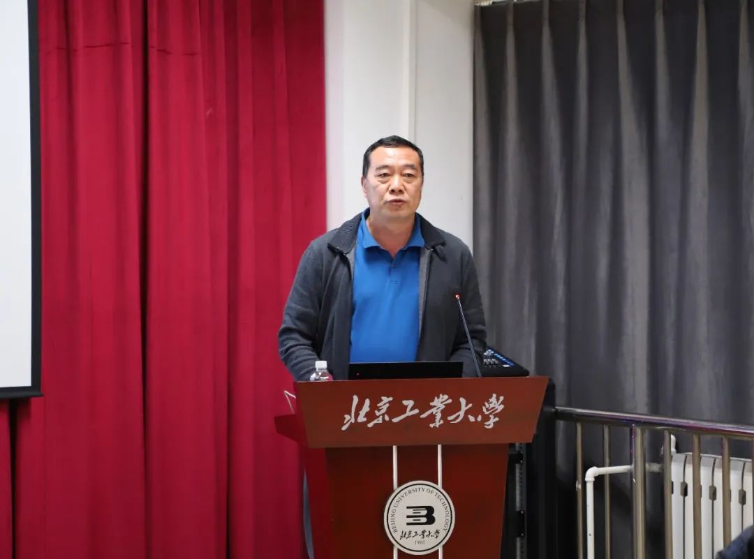 赞扬游泳话冠军的词语_赞扬游泳冠军的话_赞扬游泳话冠军的句子