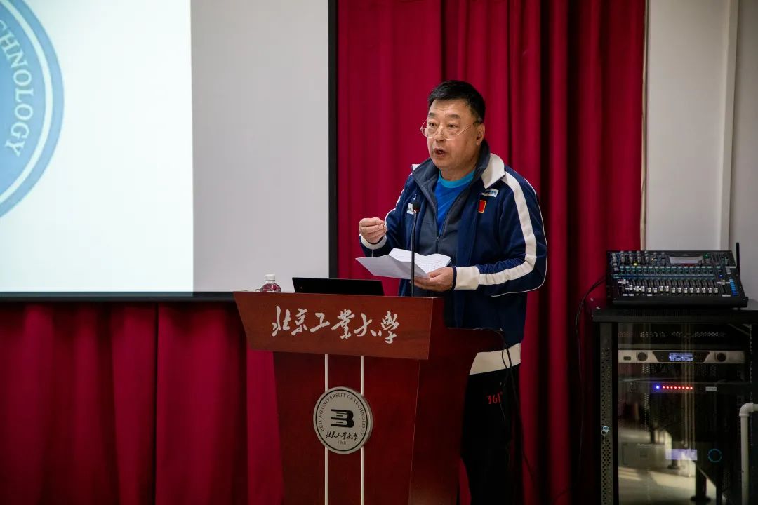 赞扬游泳话冠军的句子_赞扬游泳话冠军的词语_赞扬游泳冠军的话