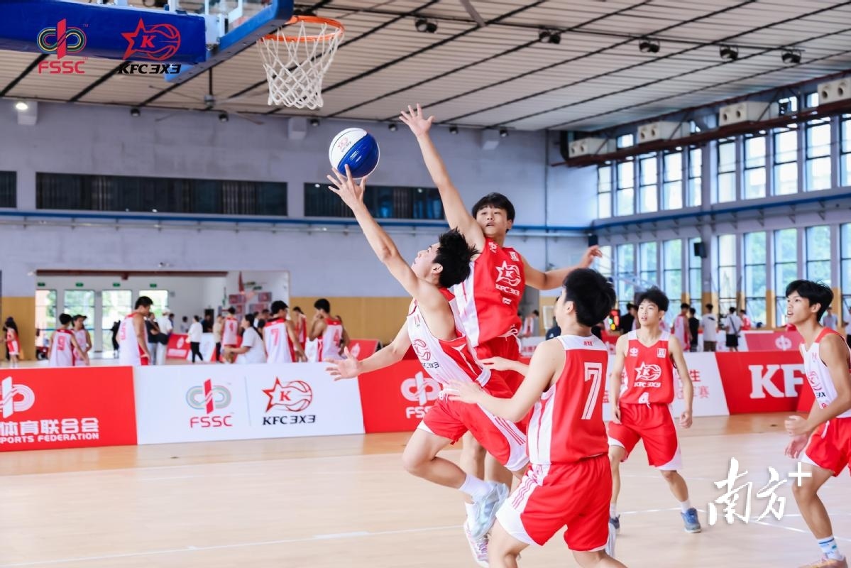 东莞光明中学cba球员_东莞市光明中学篮球冠军_广东东莞光明中学篮球队