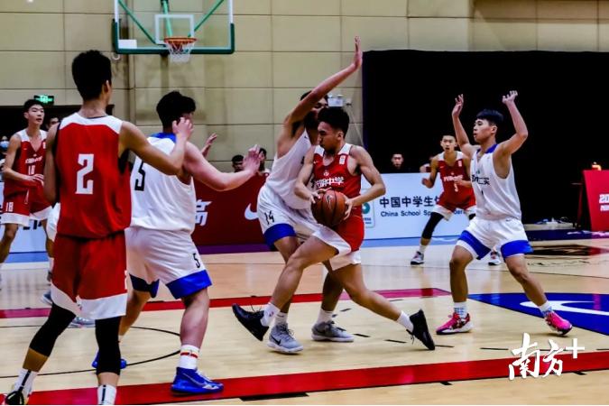广东东莞光明中学篮球队_东莞市光明中学篮球冠军_东莞光明中学男篮
