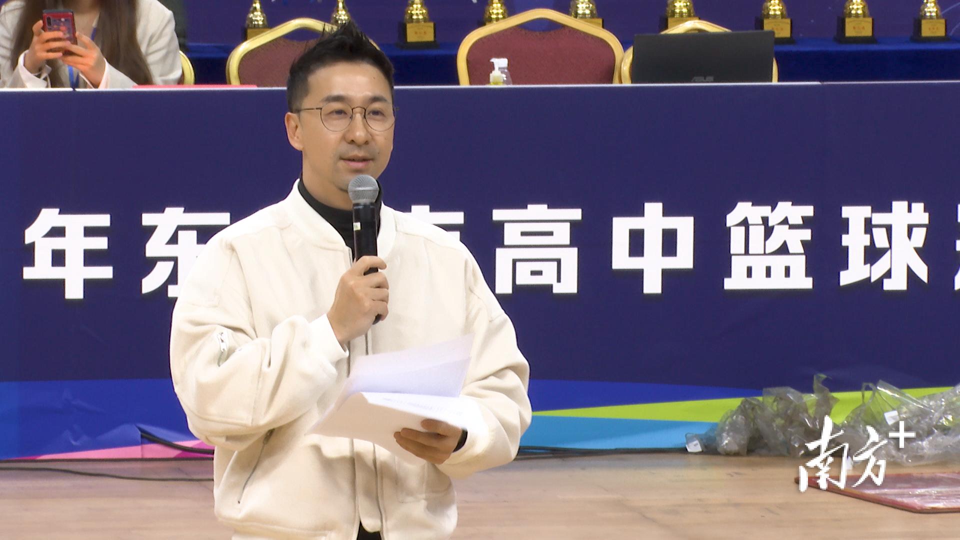 东莞市光明中学篮球明星_东莞光明中学男篮_东莞市光明中学篮球冠军