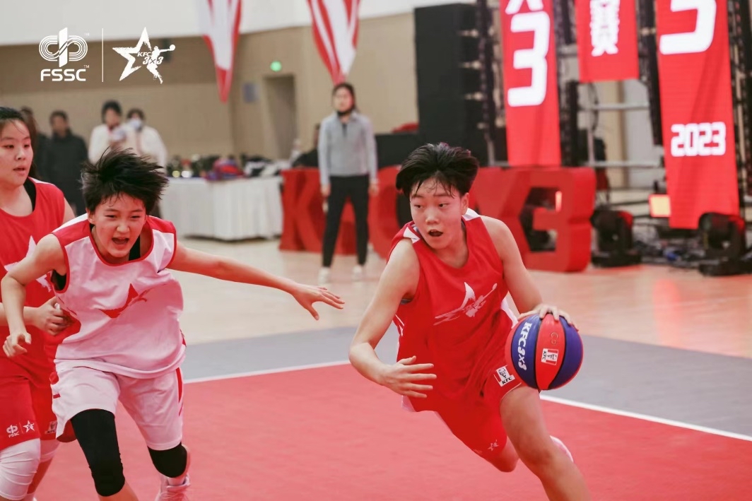 东莞光明中学男篮_东莞市光明中学篮球冠军_东莞市光明中学篮球校队